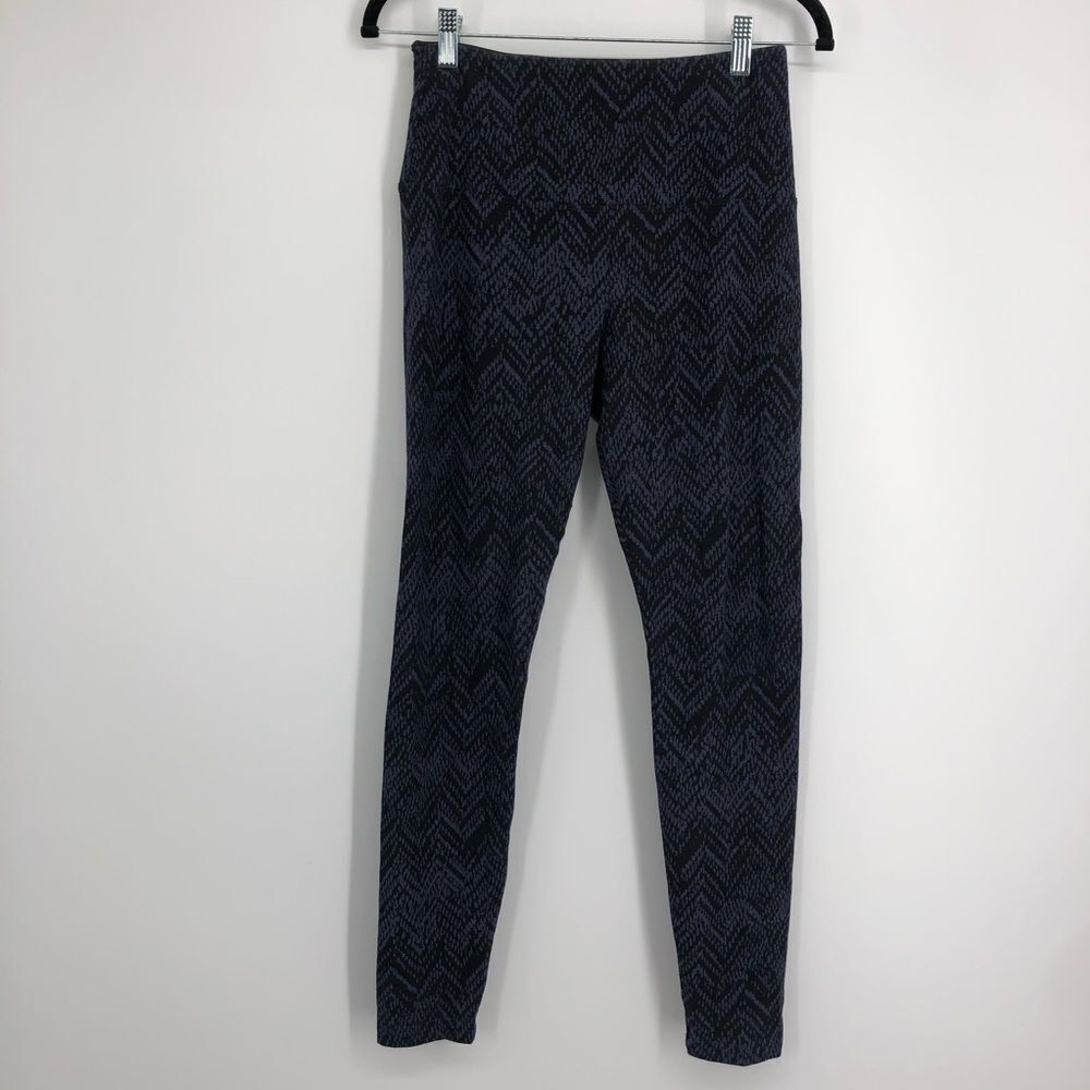 LYSSE Dotted Chevron‎ Zigzag Print Leggings Size Medium